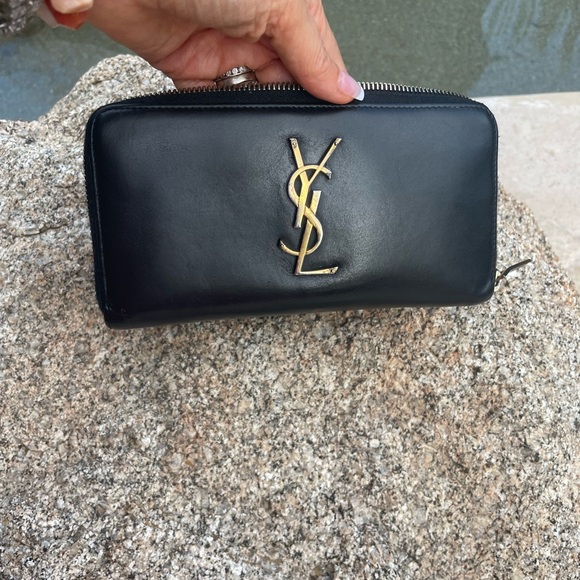 YSL zip around Wallet - Picture 12 of 12